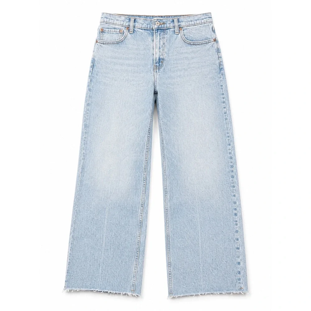 Abercrombie & Fitch 90s Relaxed High Rise Wide Leg Jean Light Wash Raw Hem 29 8S